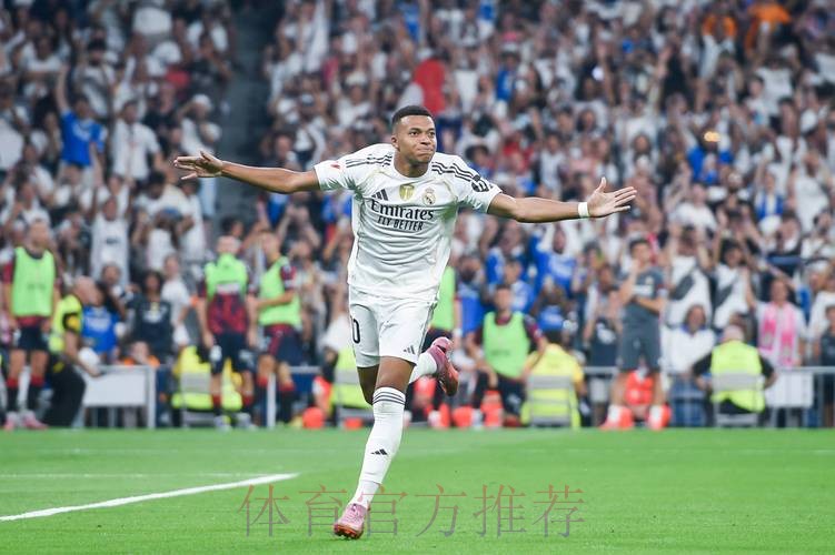 阿斯-姆巴佩愿在皇马踢中锋 球员认为有助争夺金球